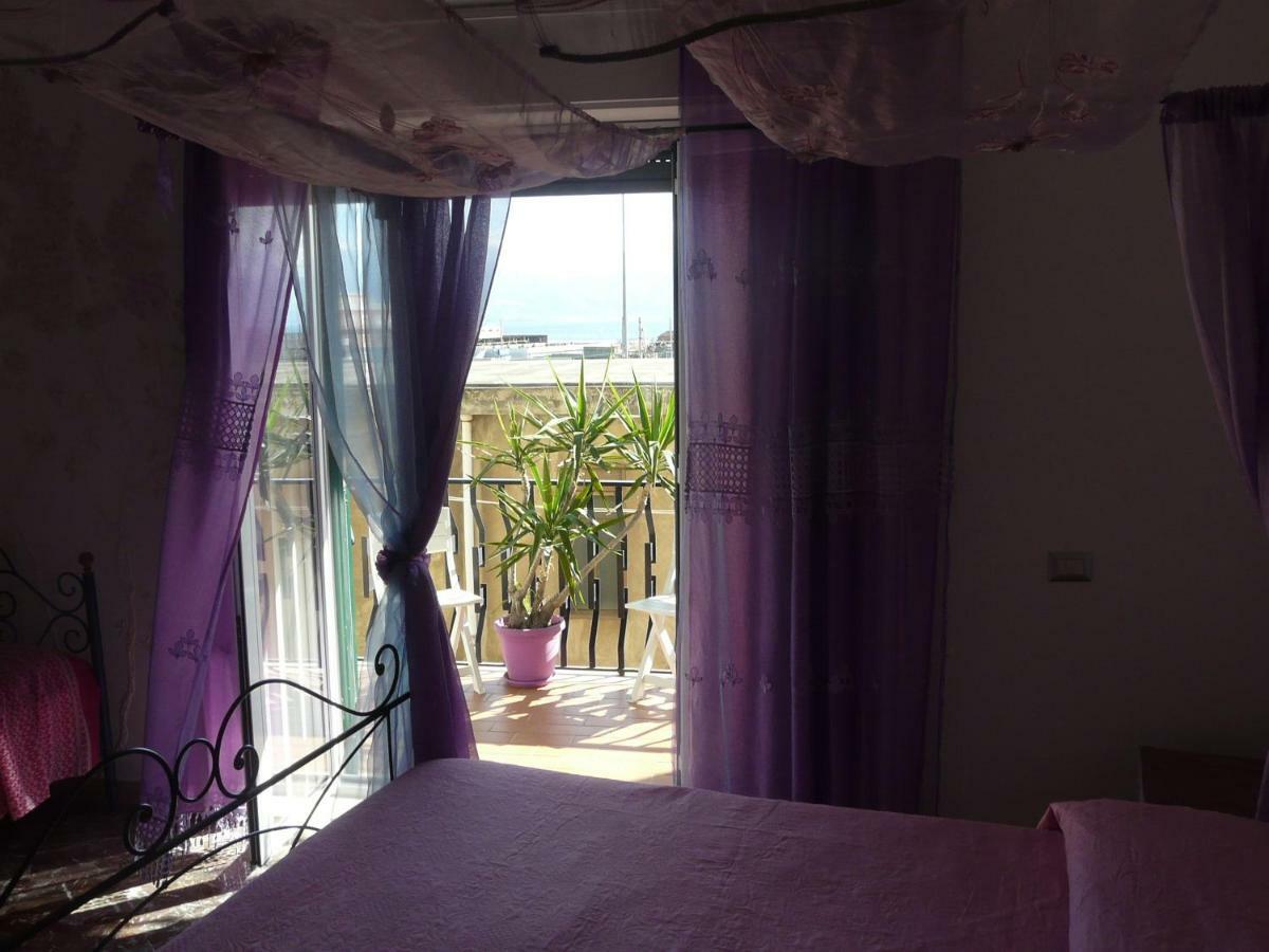 Messina Break Bed & Breakfast Екстериор снимка